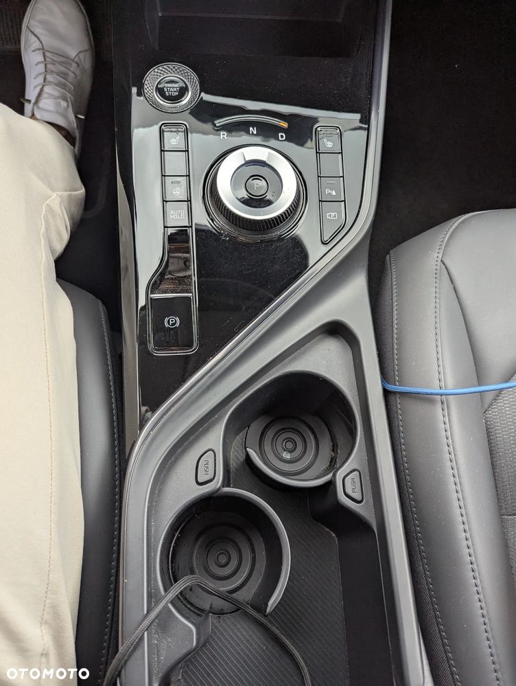 Kia Niro 1.6 GDI Hybrid L - 11