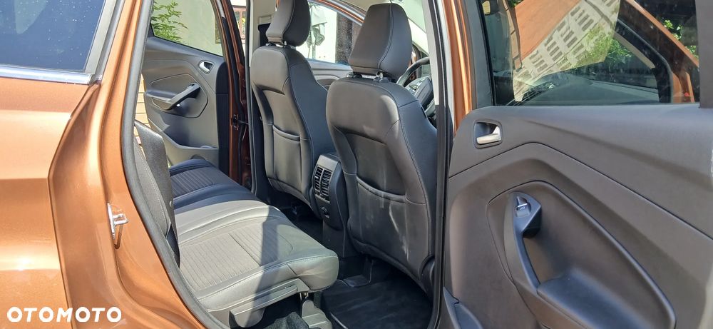 Ford Kuga - 13