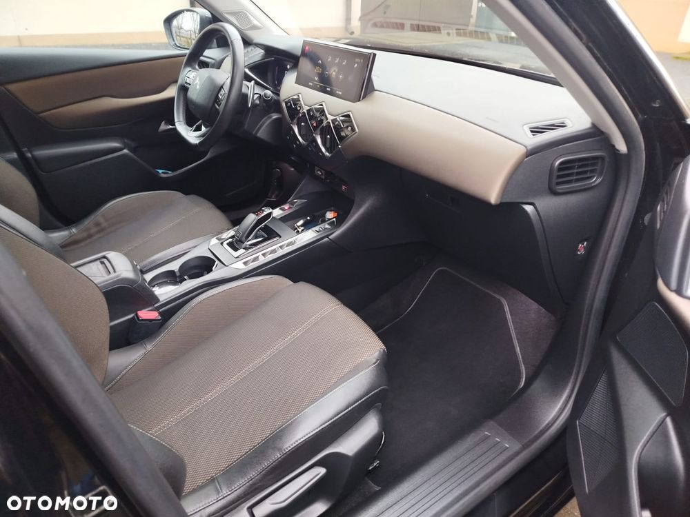 DS Automobiles DS 3 Crossback - 15