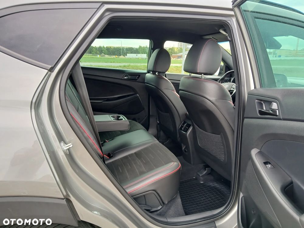 Hyundai Tucson 1.6 CRDi 48V-Hybrid 2WD DCT N Line - 19