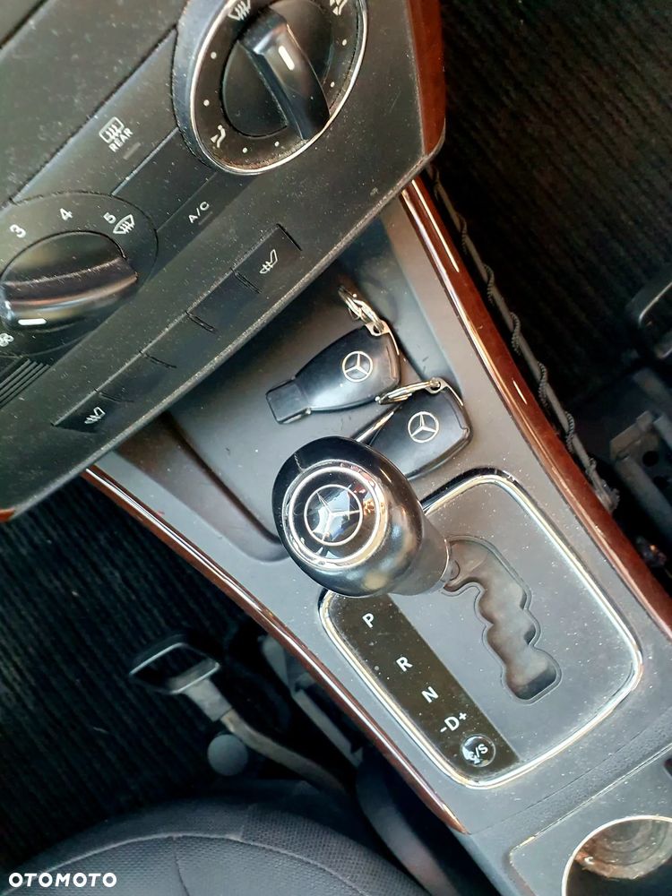 Mercedes-Benz Klasa A 200 CDI Autotronic Elegance Grand Edition - 23