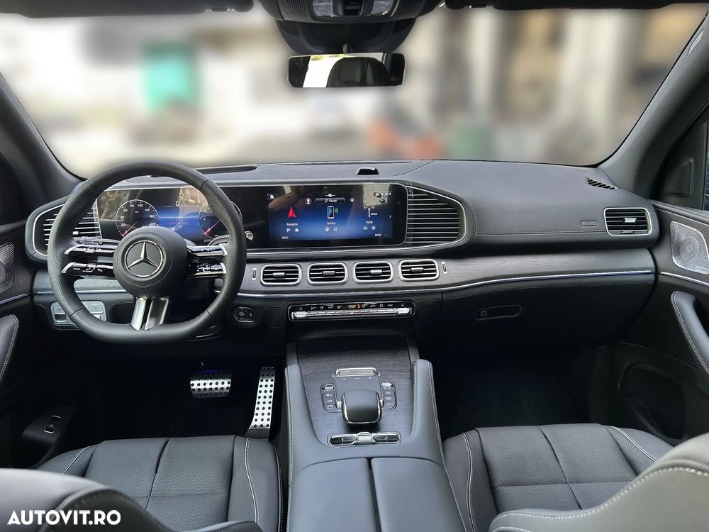Mercedes-Benz GLS - 11