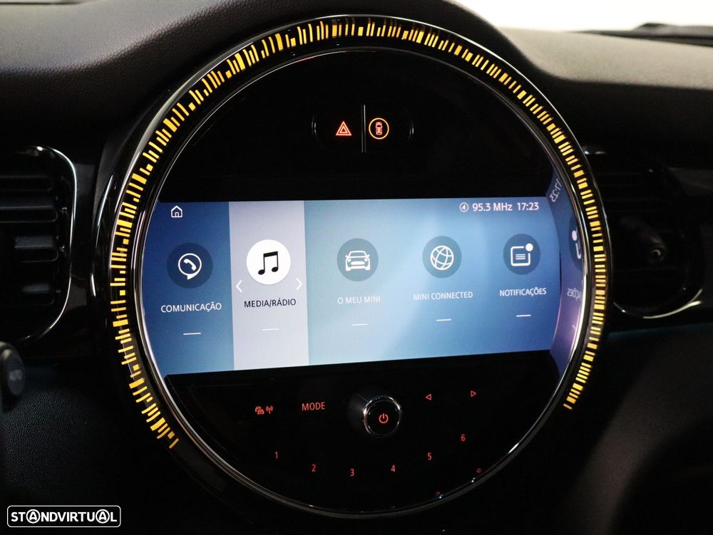 MINI Cabrio Cooper Auto - 25