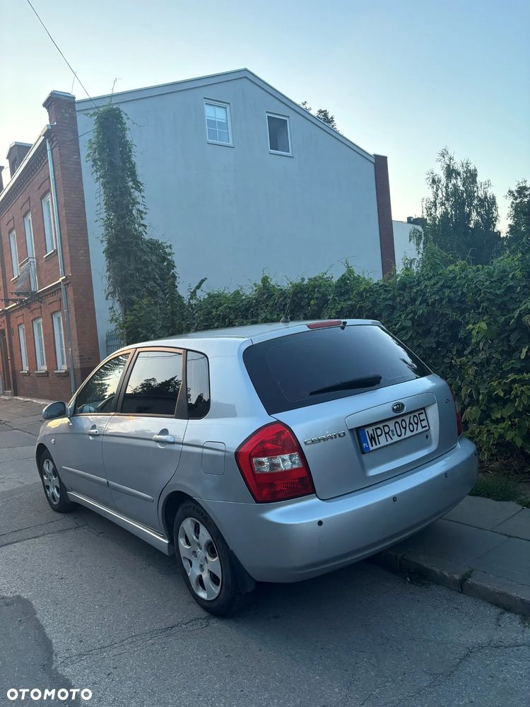 Kia Cerato 1.6 LX / Family - 4