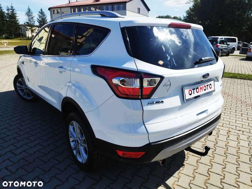 Ford Kuga 1.5 EcoBoost 2x4 Titanium - 6