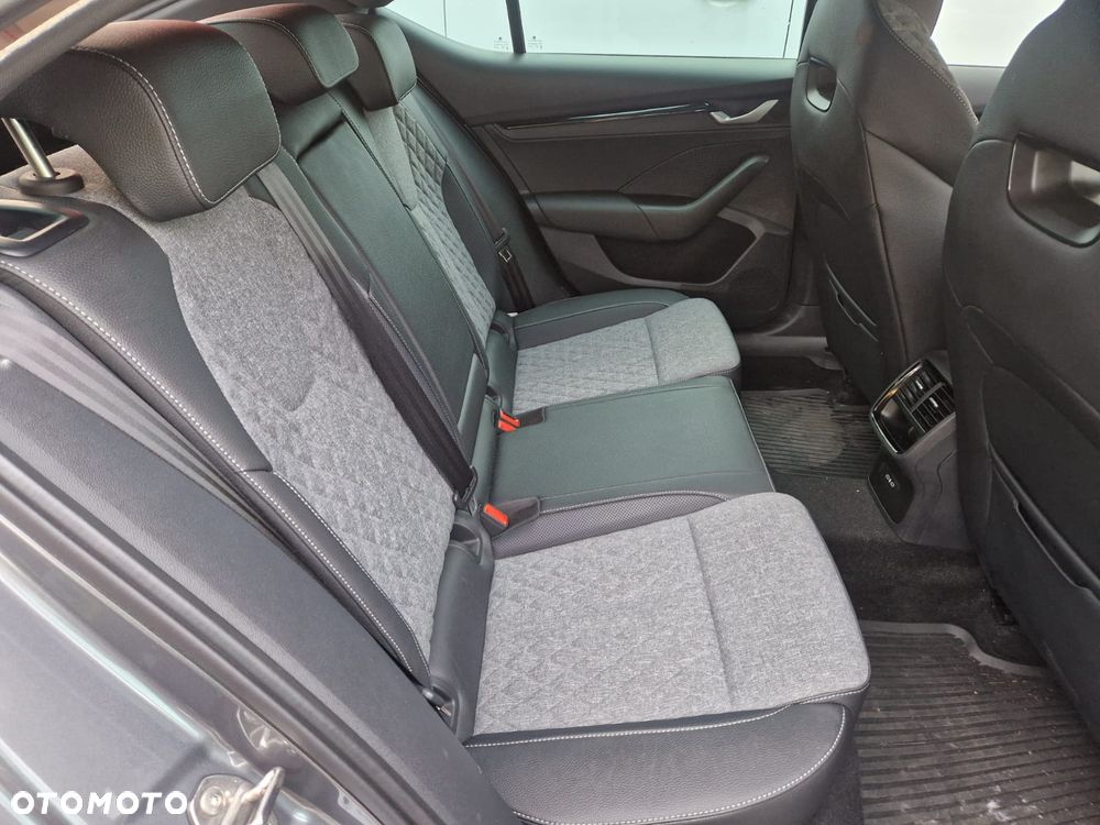 Skoda Octavia 1.5 TSI ACT Sportline - 14