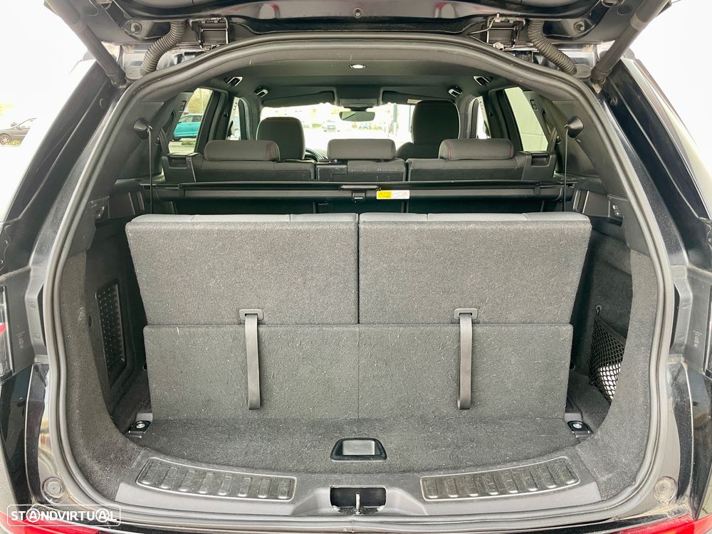 Land Rover Discovery Sport 2.0 eD4 R-Dynamic 7L - 13