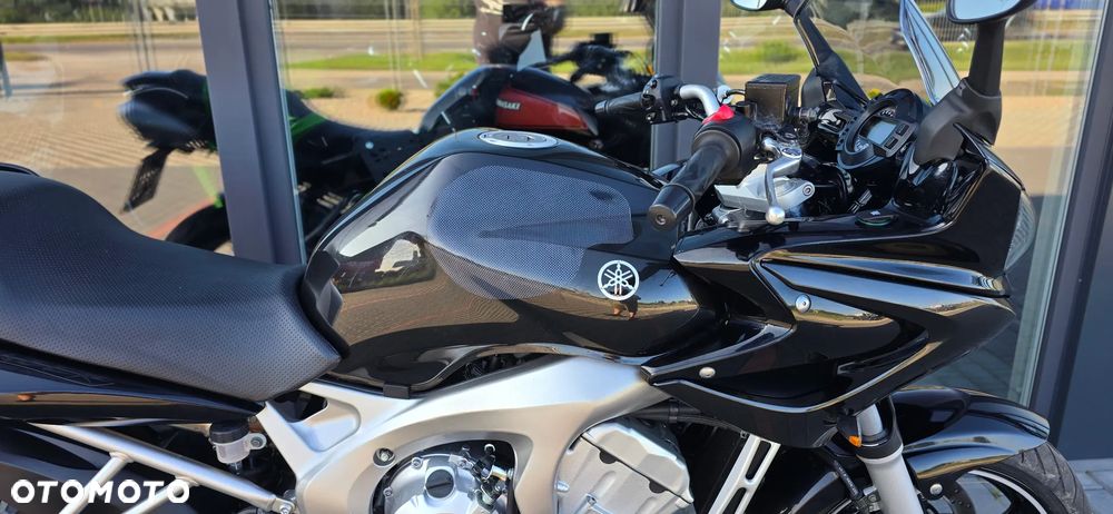Yamaha FZ6 - 22