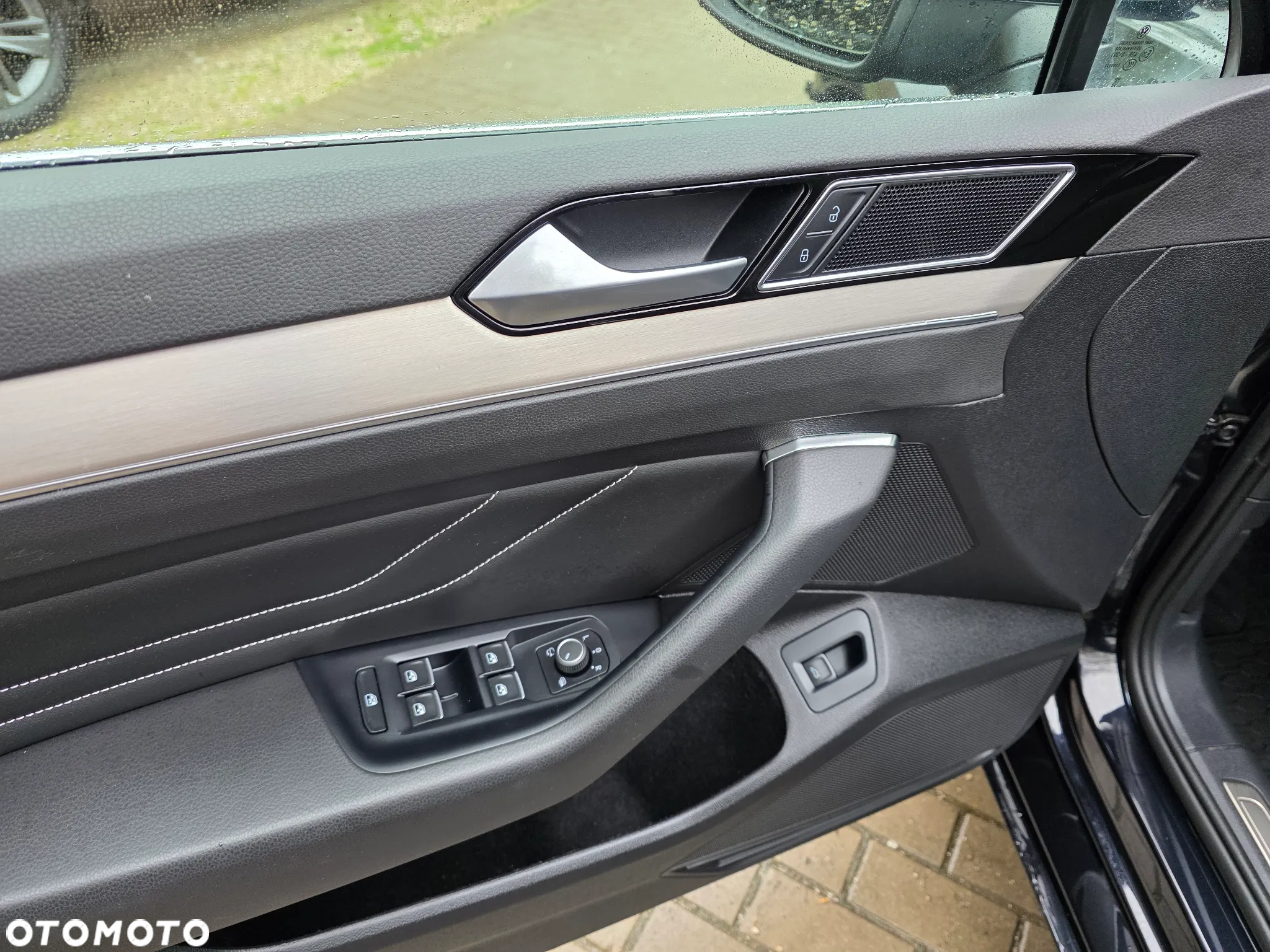 Volkswagen Passat 2.0 TDI EVO Elegance DSG - 11
