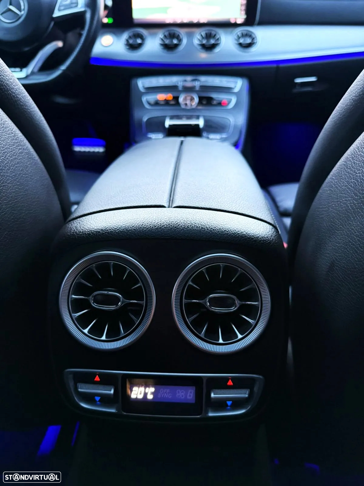 Mercedes-Benz E 220 d Coupe 9G-TRONIC AMG Line - 22