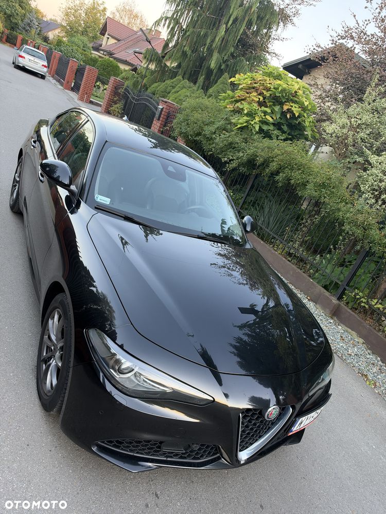 Alfa Romeo Giulia - 2
