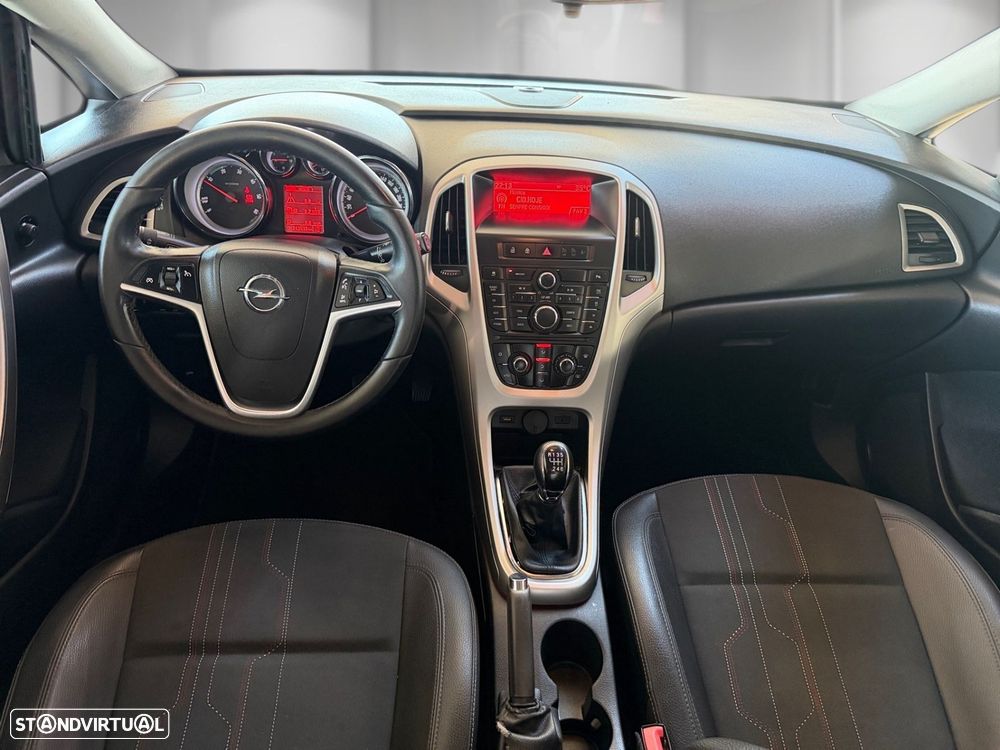 Opel Astra 1.7 CDTi Executive Start/Stop - 8