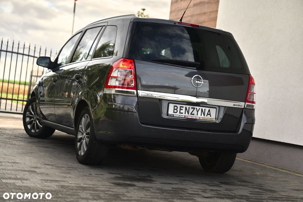 Opel Zafira 1.6 - 10
