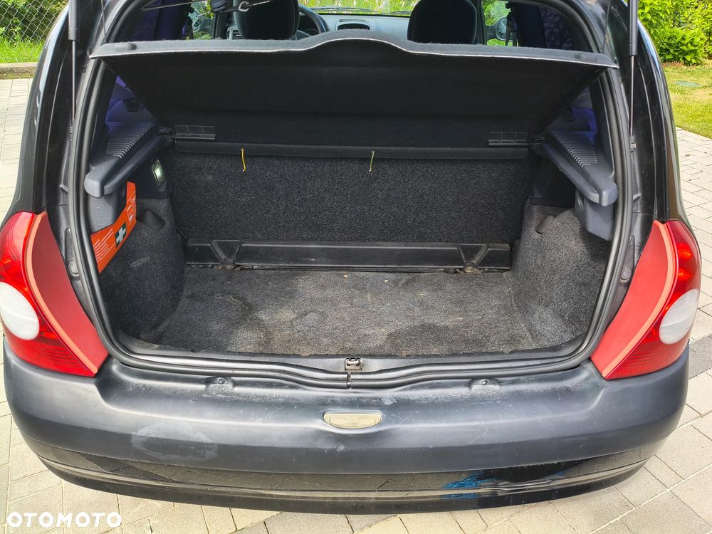 Renault Clio 1.2 16V Confort Dynamique - 5