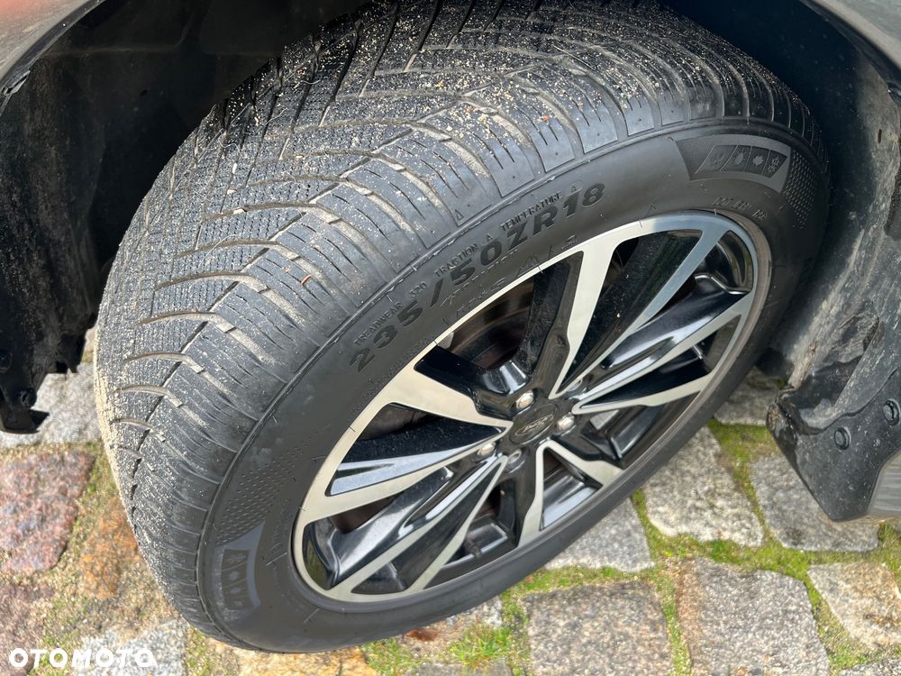 Ford Kuga 1.5 TDCi 2x4 ST-Line - 35