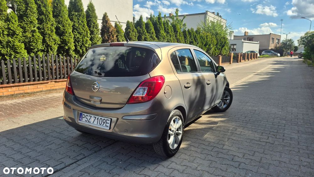 Opel Corsa 1.2 16V Enjoy - 6