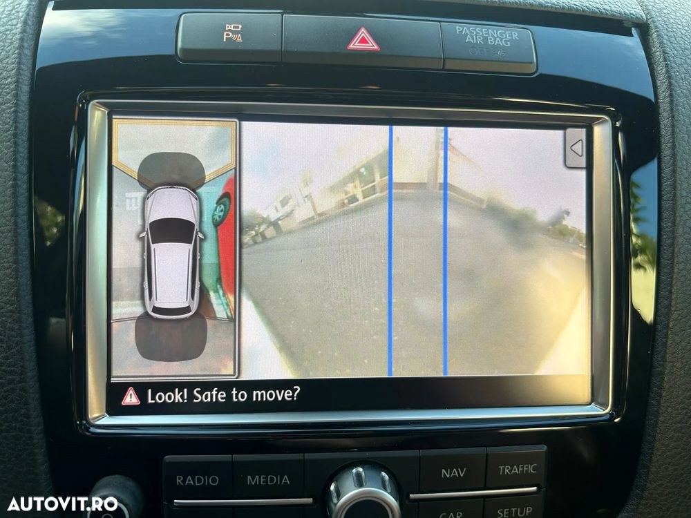 Volkswagen Touareg 3.0 V6 TDI BMT - 6