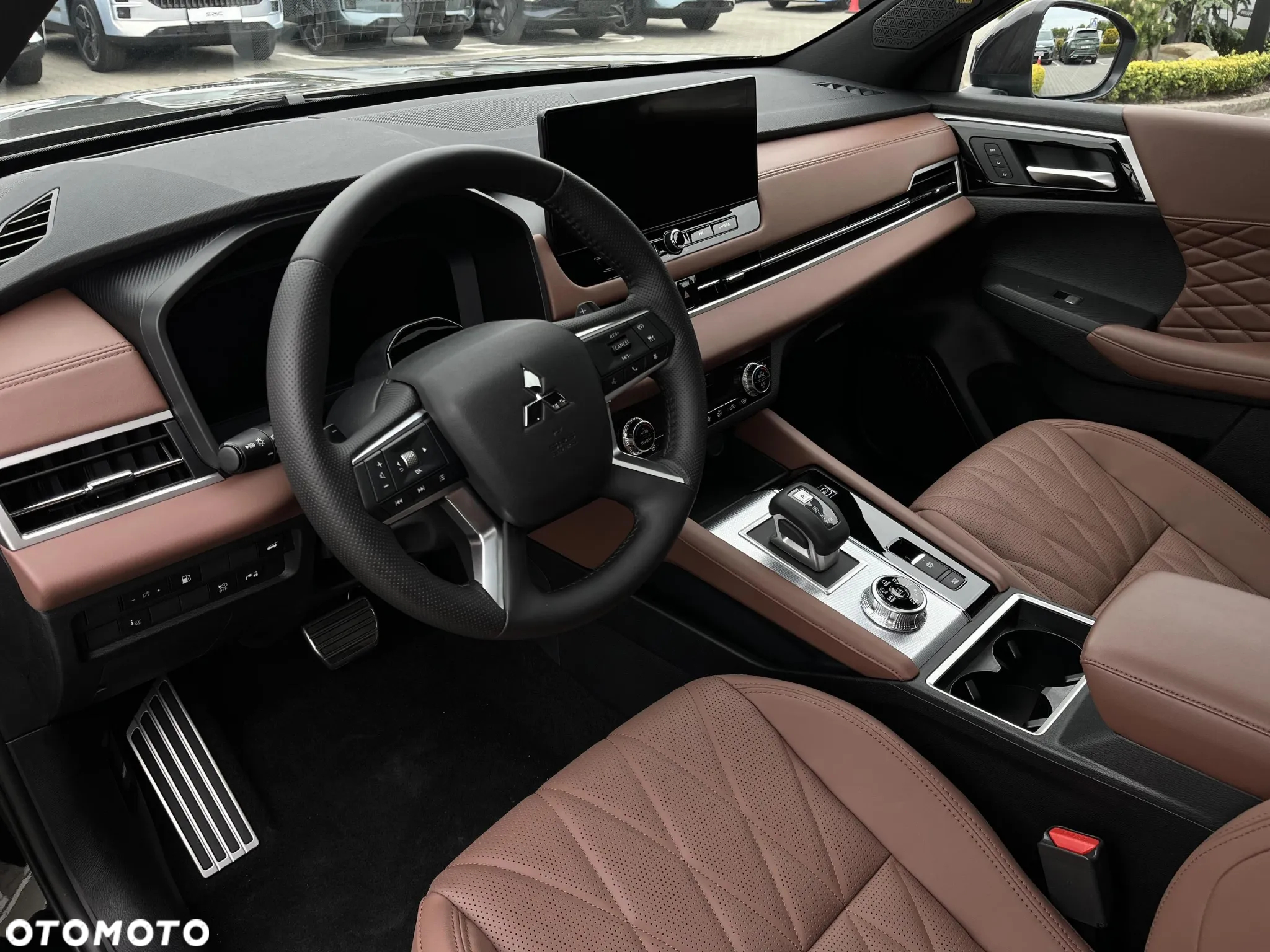 Mitsubishi Outlander PHEV Instyle Plus - 13