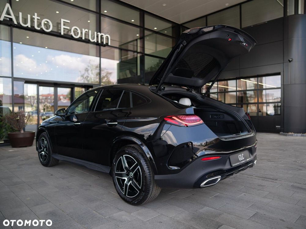 Mercedes-Benz GLC - 30