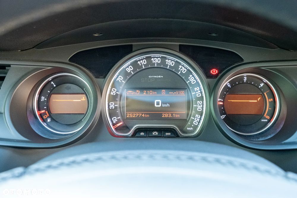Citroën C5 2.0 HDi Exclusive - 11