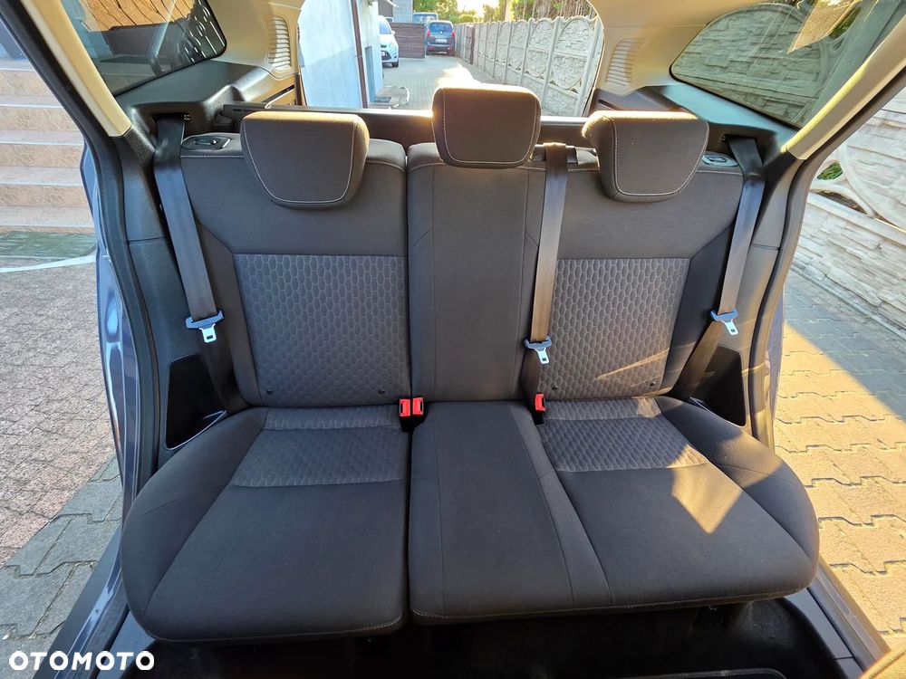 Ford Focus 1.0 EcoBoost Ambiente - 21