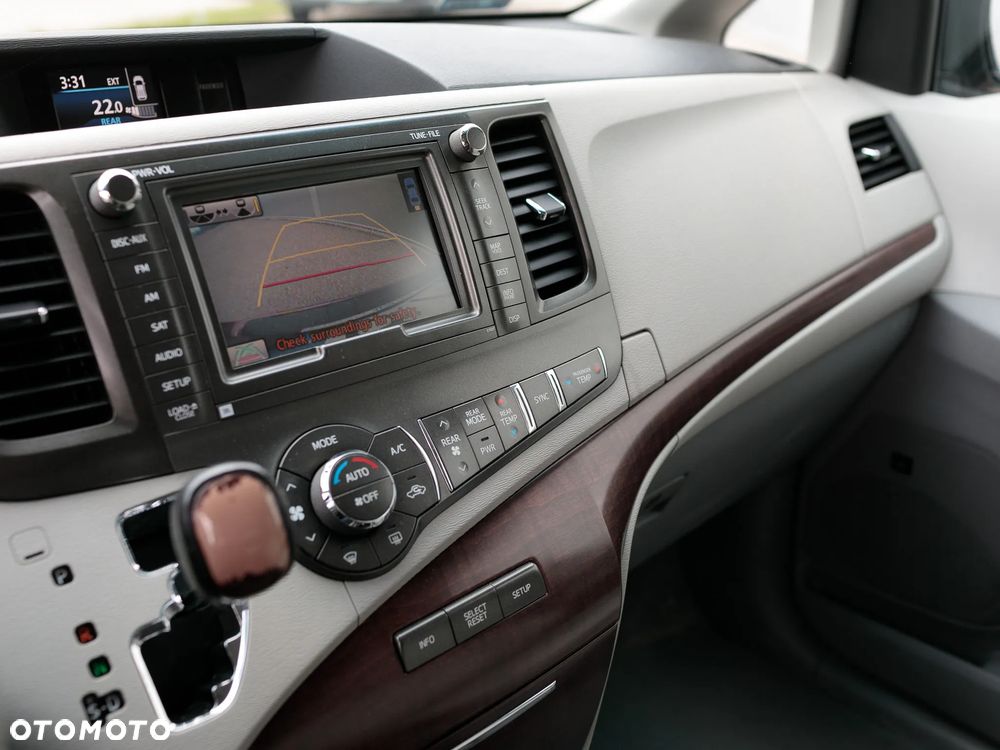 Toyota Sienna 3.5 V6 Limited AWD - 13