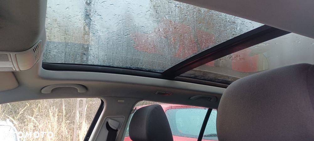 Volkswagen Golf Variant ver-1-4-tour-edition - 9