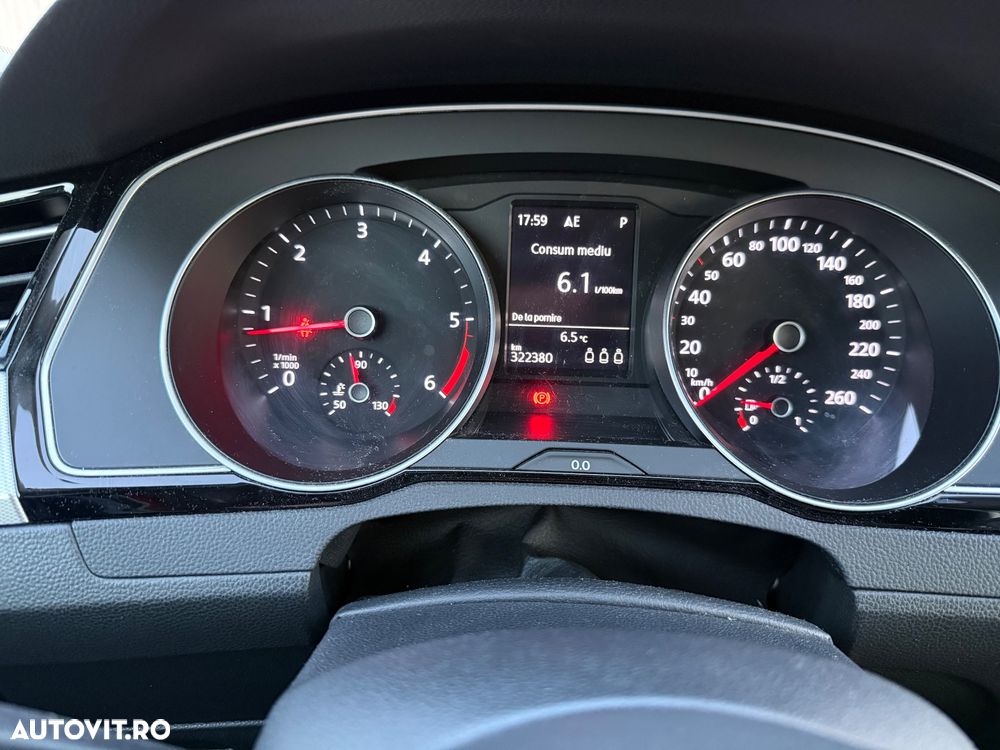Volkswagen Passat 2.0 TDI DSG Comfortline - 7