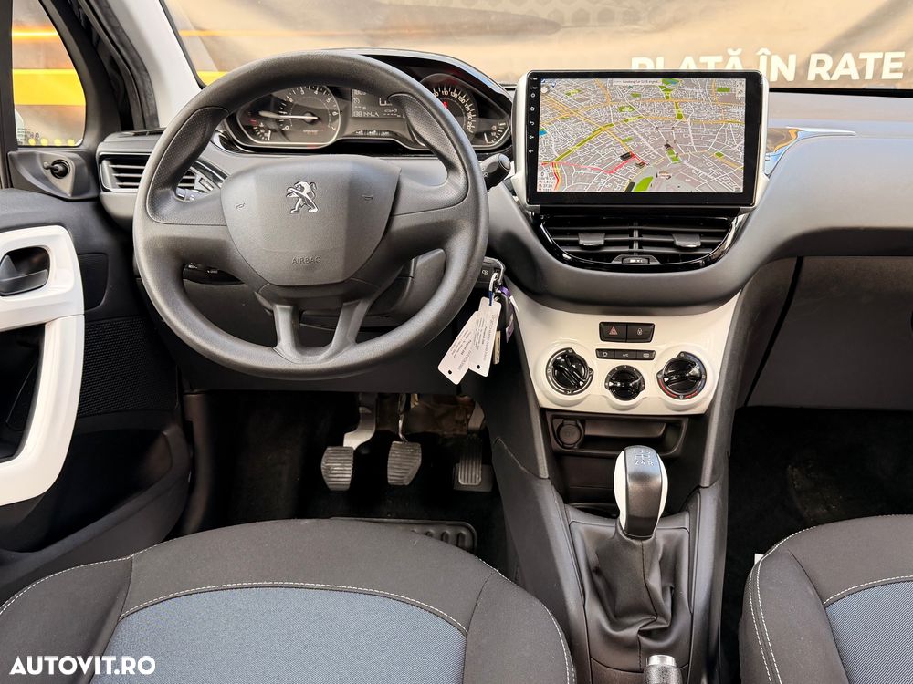 Peugeot 208 PureTech 82 Start & Stop Style - 11