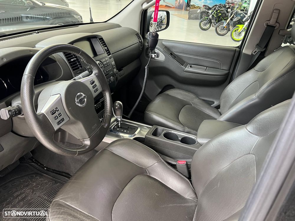 Nissan Navara 3.0 dCi V6 CD LE Hi-T.+P.Pr.AT 4WD - 29