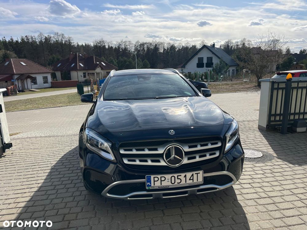 Mercedes-Benz GLA 220 4-Matic - 2