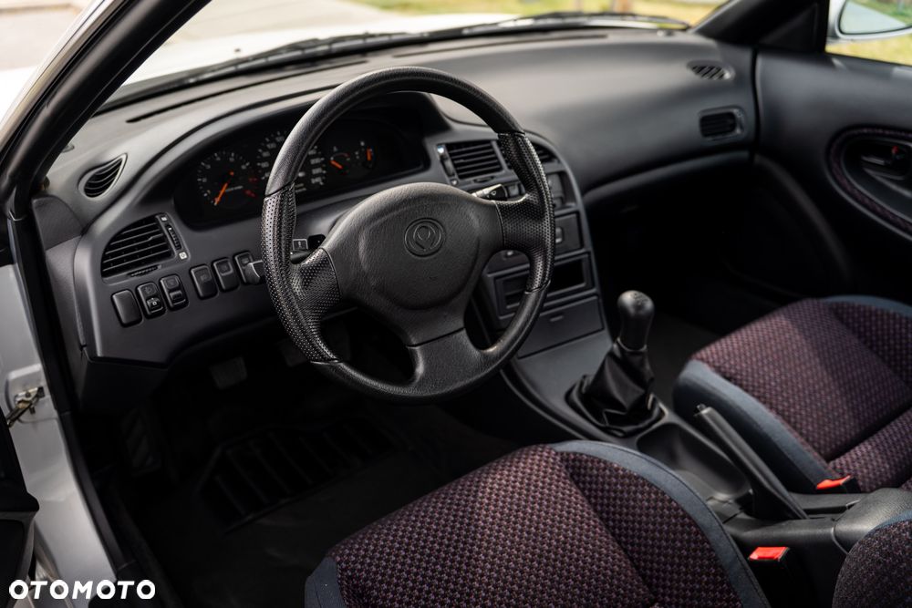 Mazda MX-6 2.0 - 22