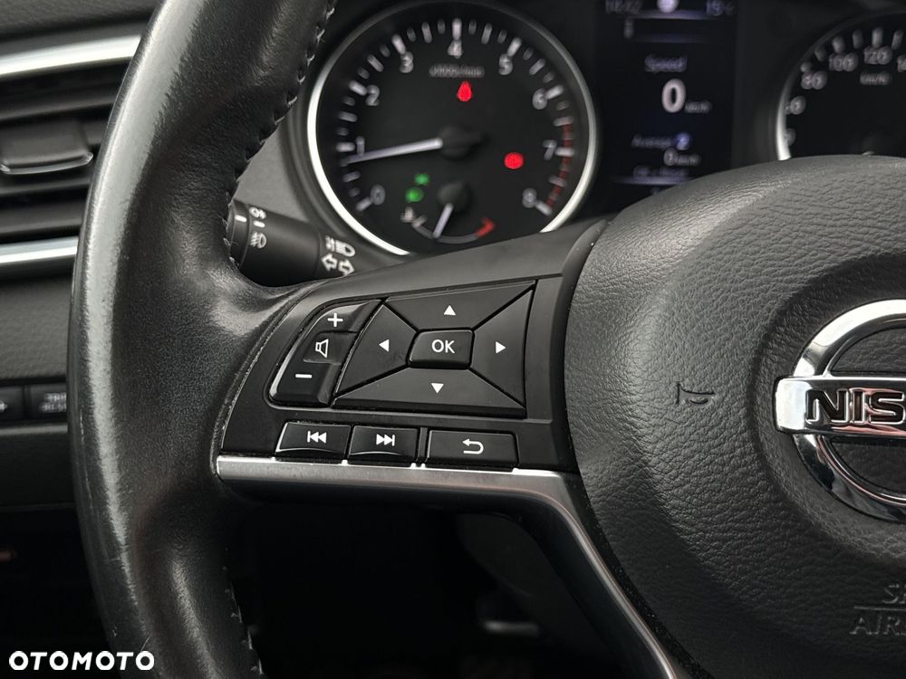 Nissan Qashqai 1.6 DIG-T N-Connecta - 30