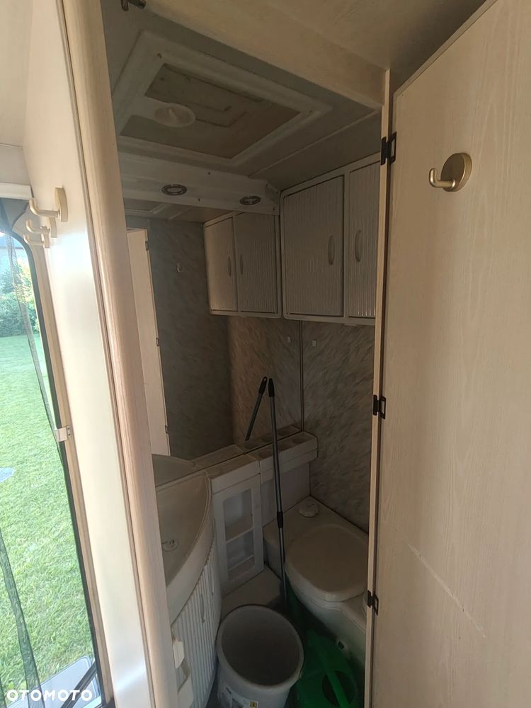 LMC Caravan 395 - 7