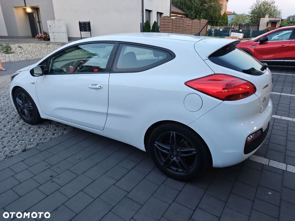 Kia ProCeed 1.4 XL - 23