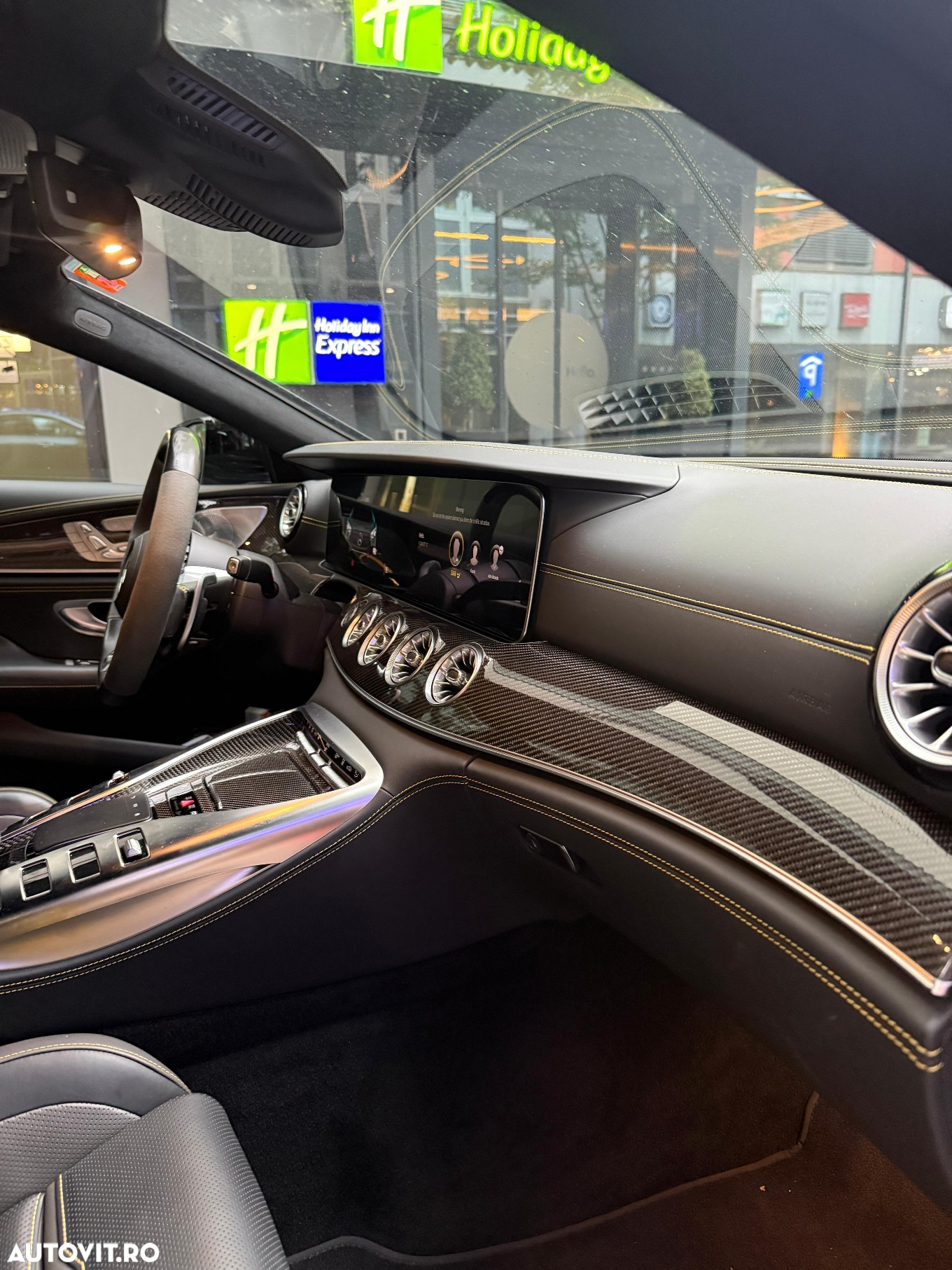 Mercedes-Benz AMG GT-S 63 4MATIC+ MHEV - 10