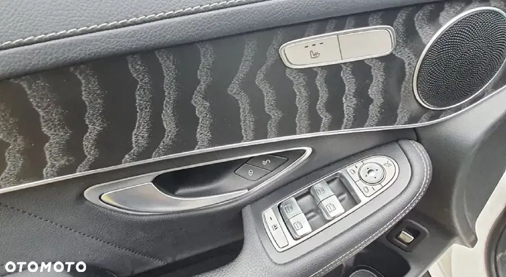 Mercedes-Benz GLC - 19