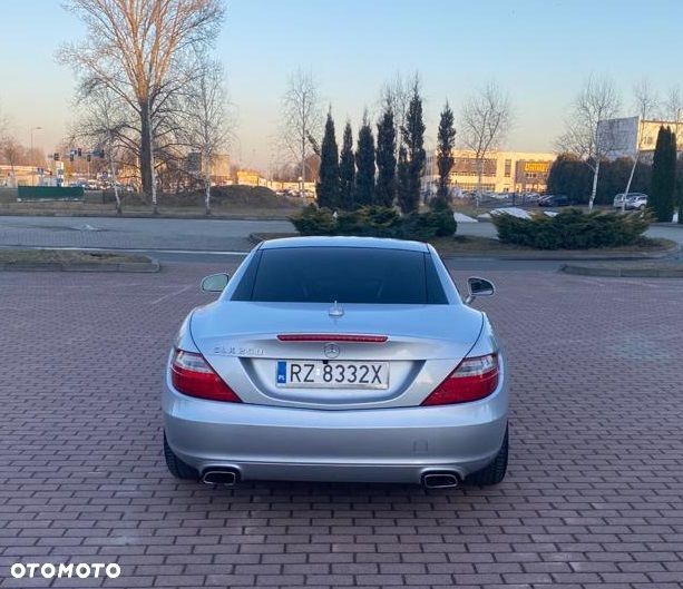Mercedes-Benz SLK 250 CGI - 29
