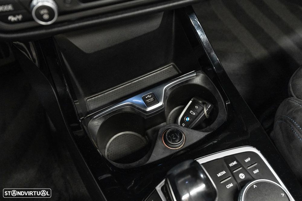 BMW 118 i Pack M Auto - 17