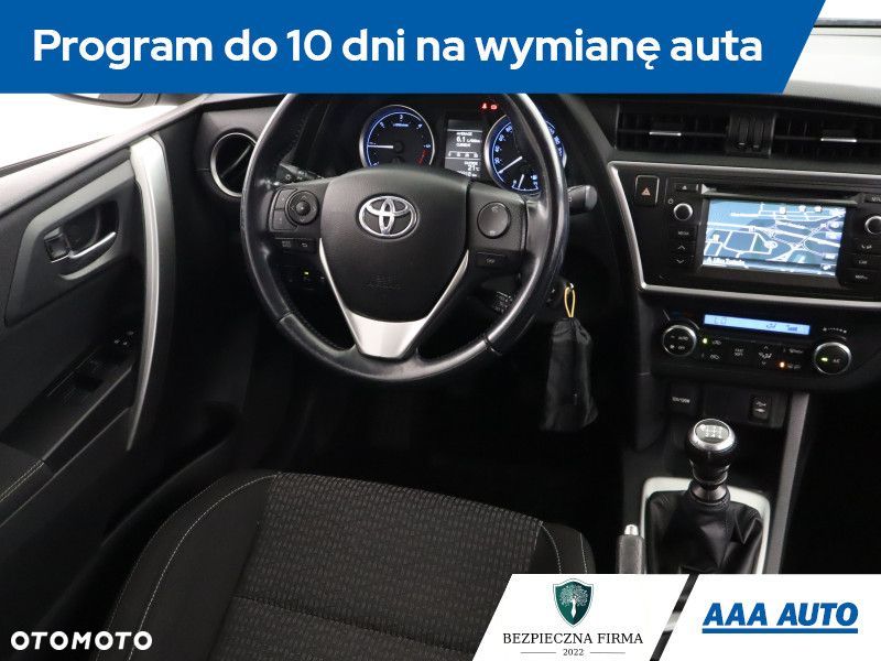 Toyota Auris - 9