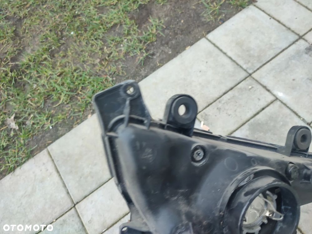 Lampa przód, reflektor Kawasaki ZR7 - 13