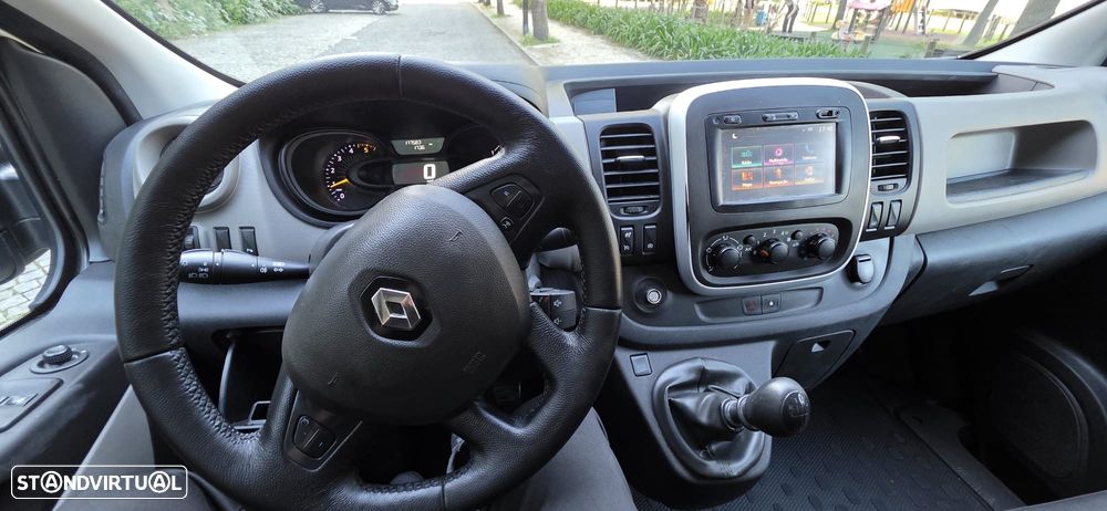 Renault TRAFIC 1.6 BITURBO - 10