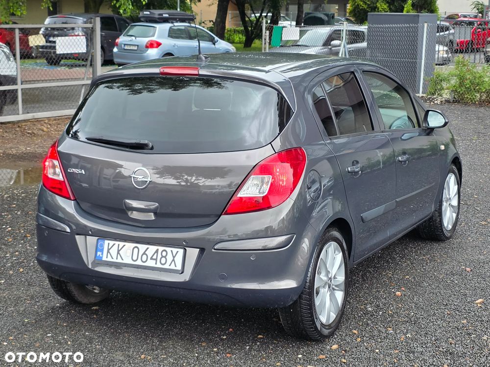 Opel Corsa 1.4 16V Cosmo - 16