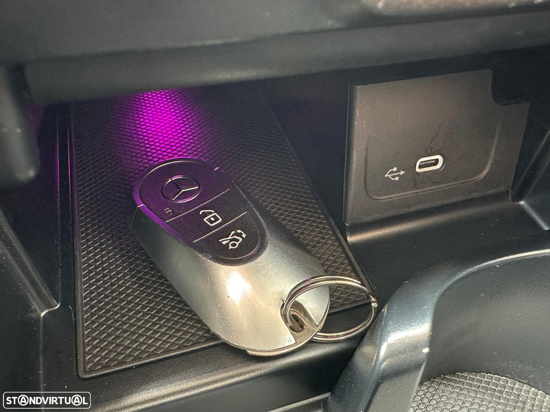 Mercedes-Benz C 300 e Avantgarde - 25