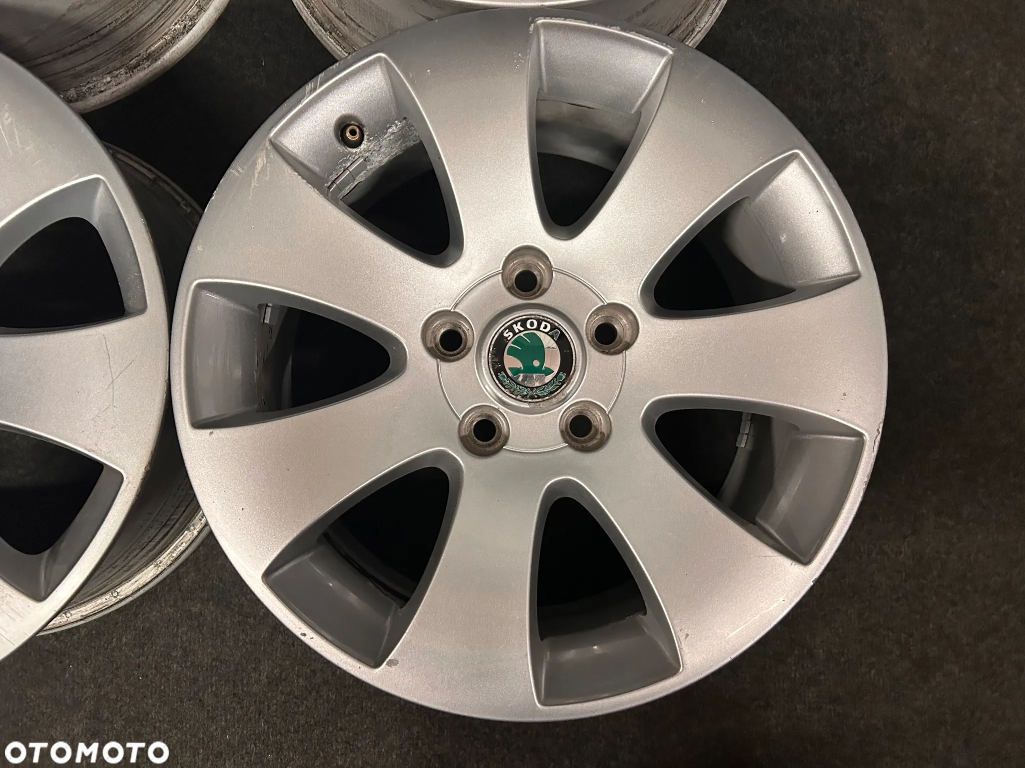 Alufelgi Skoda Superb II, Octavia II, III 16 cali 5x112 4szt. - 16