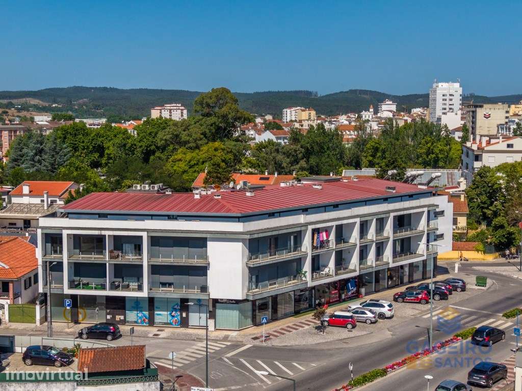 Apartamento T3 no coração de Rio Maior - Grande imagem: 2/45