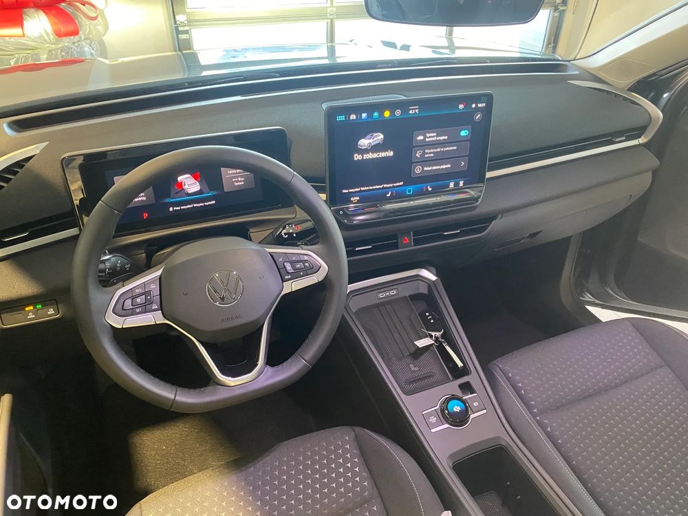 Volkswagen T-Roc - 7