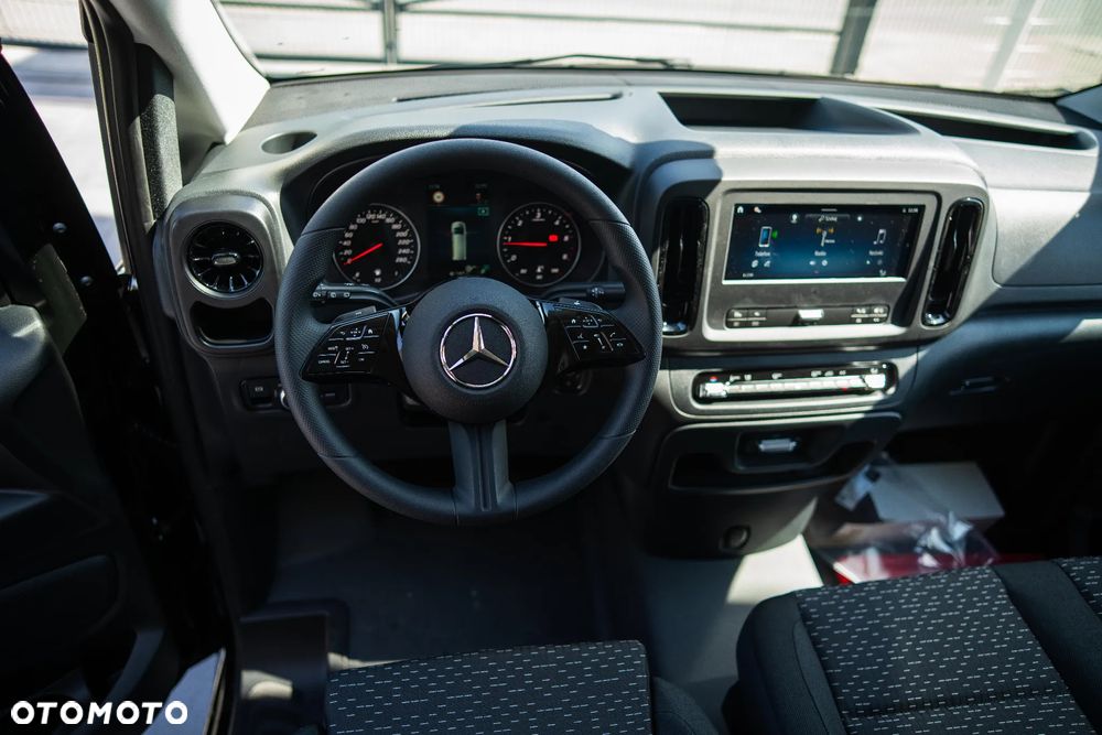 Mercedes-Benz Vito - 10
