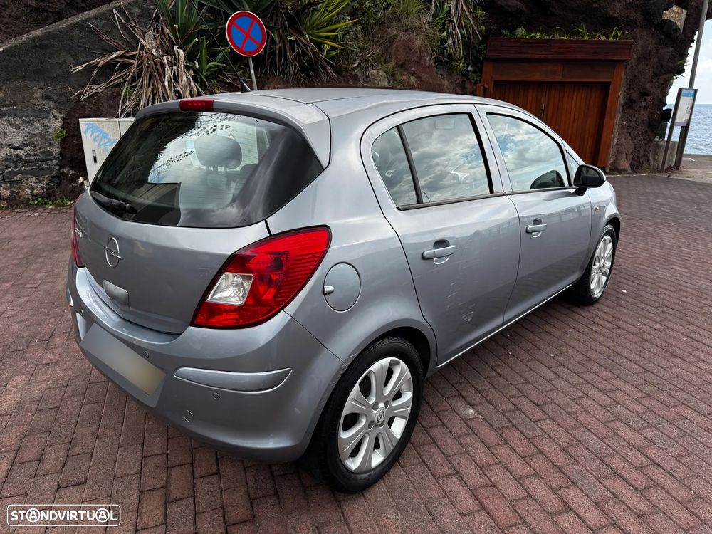 Opel Corsa 1.2 Enjoy Easytronic - 3