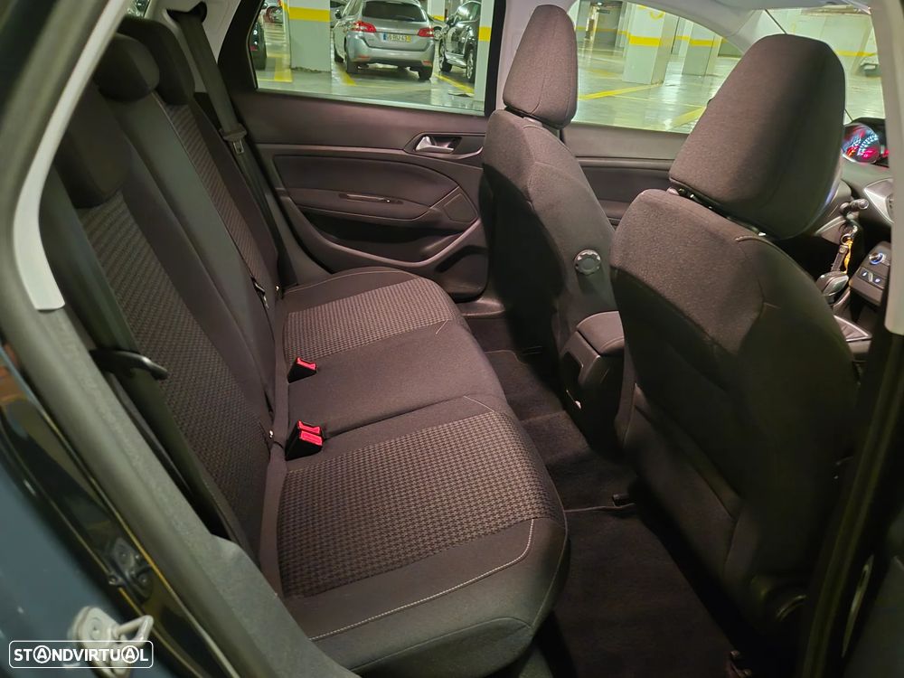Peugeot 308 SW 1.6 BlueHDi Style - 34